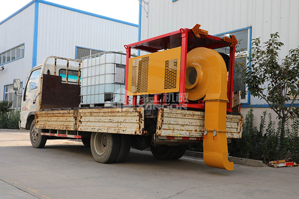 公（gōng）路清掃用車載式吹風機，速度快，不費力