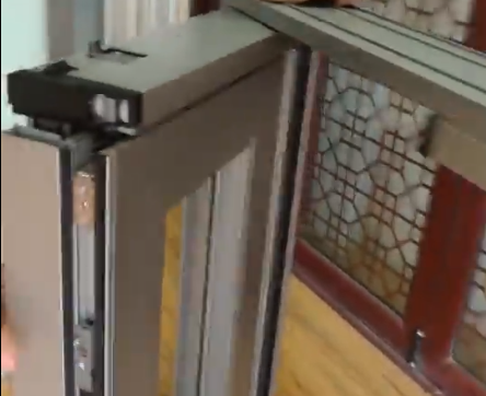 PD門（推拉（lā）平開一體門安裝步驟二）